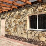 Stone decor is an economical way to decorate the surface